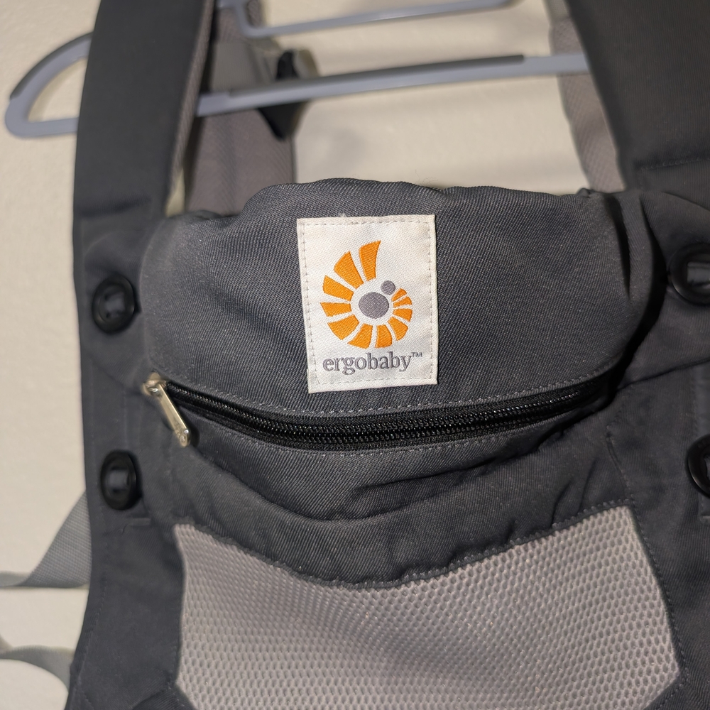 Gray Ergobaby 360